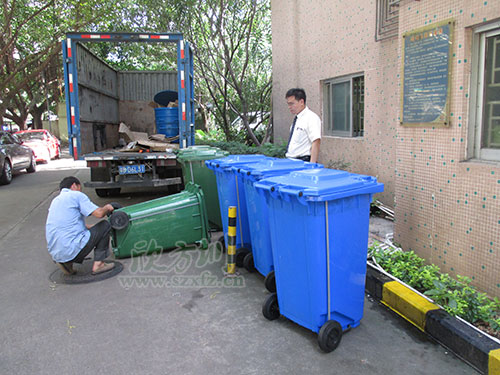 新增塑料分類垃圾桶！牛市東西路“美顏”